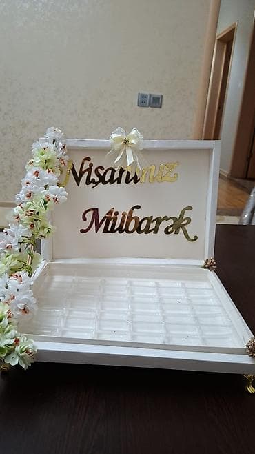 qutu satışı: Nişan üçün dekorativ şirniyyat/qızılgül qabı - Material: ağ rəngli — 2