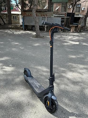 Salam skuter idyal vəziyyətdədir hec bir problemi yoxdur 4-5 gündür