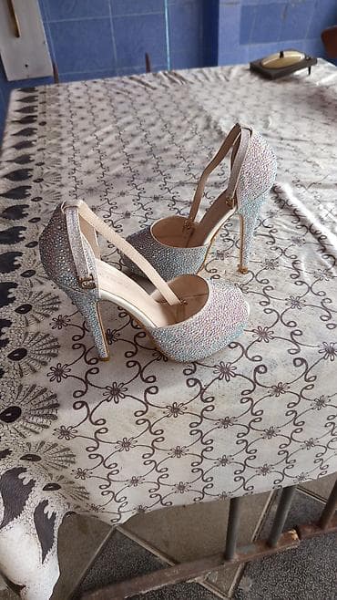 hündür daban ayaqqabı: Məhsul: Qadın yüksək daban ayaqqabıları - Rəng/effekt: Gümüşü — 1