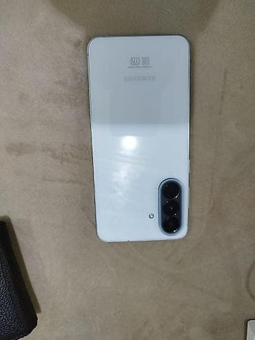 samsung a50 ucun kabrolar: Samsung Galaxy A56 5G, rəng - Ağ, Barmaq izi — 5