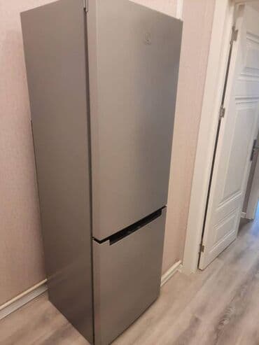 kiraye ev qarayevde: Yeni günəşli,Mərkəzi küçədə,Bazar storenin arxasında,17 — 5