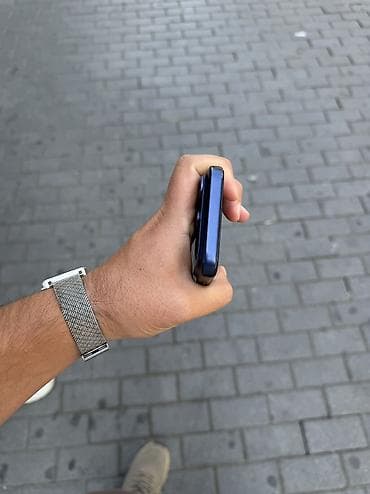 iphone usb: IPhone 17 Pro, 256 GB, Blue Titanium, Zəmanət, Face ID — 4