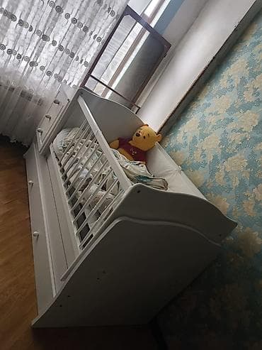 gence qapilari: Oğlan və qız üçün, Beşik, Komod — 1