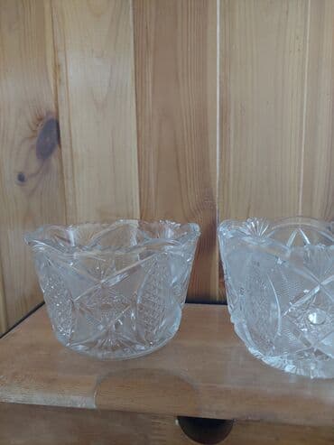 əjdaha meyvəsi qiyməti: Qedimi xrustal konfet qabi satilir .çatlagi yoxdur.3 eded var biri — 3