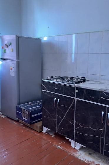 Mənzillər: 4 otaqlı mənzil – geniş və işıqlı - Mətbəx: qaz plitəsi olan mərmər — 9