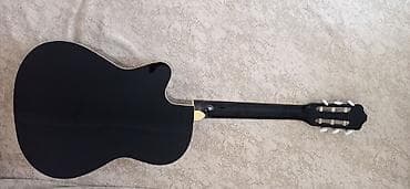 electro gitar: Özümüz 190 manata almışdıq 1 həftə işlənib isdifadə olmuyub diyə — 2