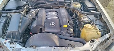 mercedes pribor: Mercedes-Benz 240: 2.4 l | 1998 il Sedan — 7