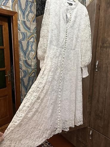 yeñ fason: Ağ rəngli, uzunqol, krujeva parçadan hazırlanmış qadın donu. Bu don — 2