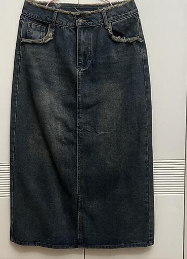 Cins ətək.
Yenidir,geyinilməyib