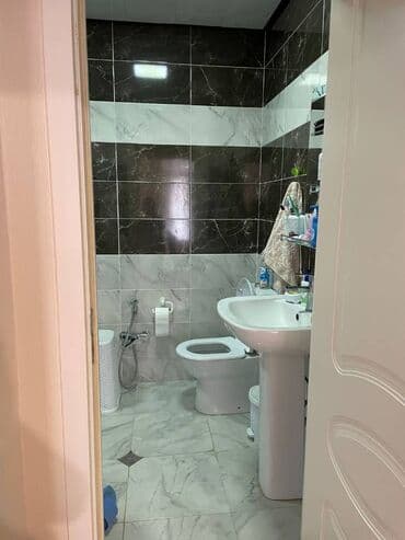 sarayda yeni tikili binalar: 8-ci kilometr, 2 otaqlı, Yeni tikili, m. Qara Qarayev, 53 kv. m — 7