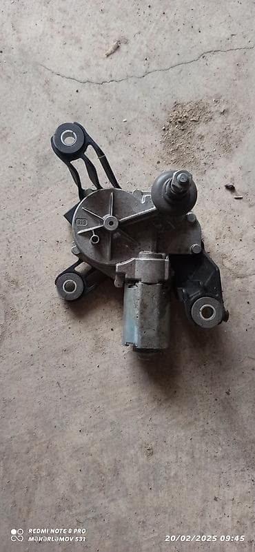 Opel astra h arxa şüşəsilən mühərriki Tam işlək vəziyyətdədir heçbir