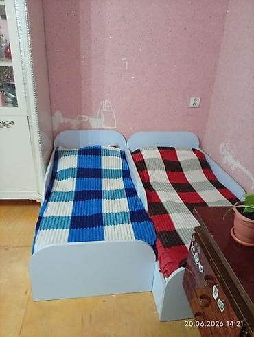Для девочки и мальчика, Б/у, Кровать, С подъемным механизмом, С матрасом, С выдвижными ящиками — 2