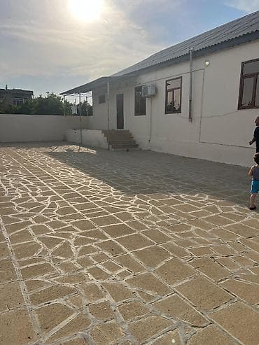 4 otaqlı, 140 kv. m, Yeni təmirli