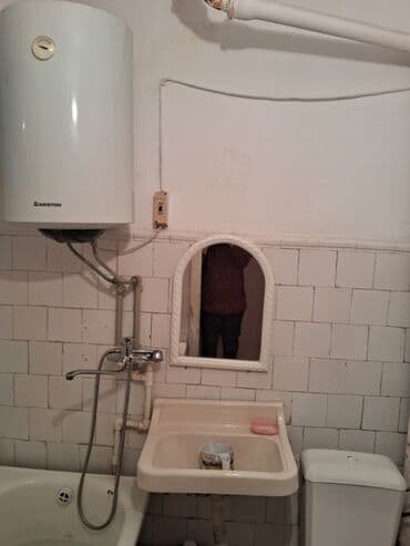 Посуточная аренда квартир: Сдаю однокомнатную квартиру м.Нефтчиляр, 7/9,имеются все необходимые — 9