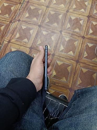 IPhone 11, Черный, Face ID — 3