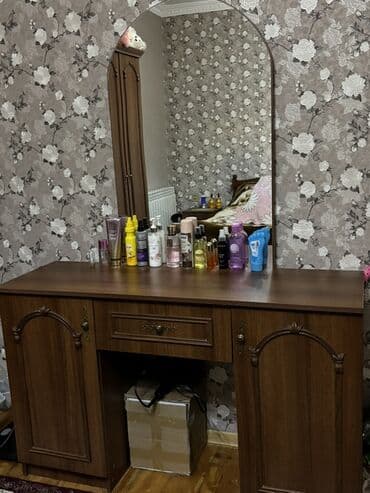 Кровати: 2 односпальные кровати — 4