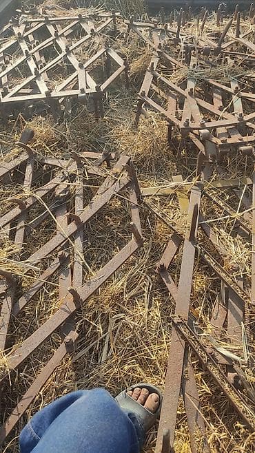 traktorlar satisi: Aqreqat: Zəncirvari dişli mala (traktor üçün) Təsvir: - Tarlanın — 4