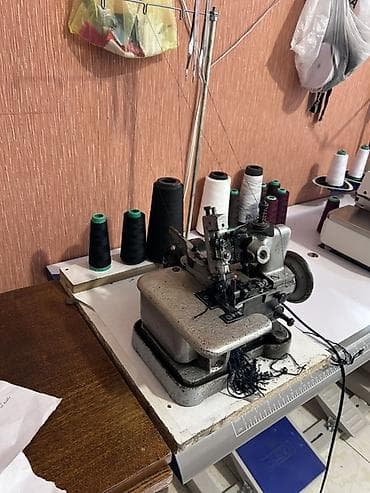 ucuz parca: Sənaye overlok tikiş maşını - 3 iplikli overlok tikişi üçün kompakt — 1