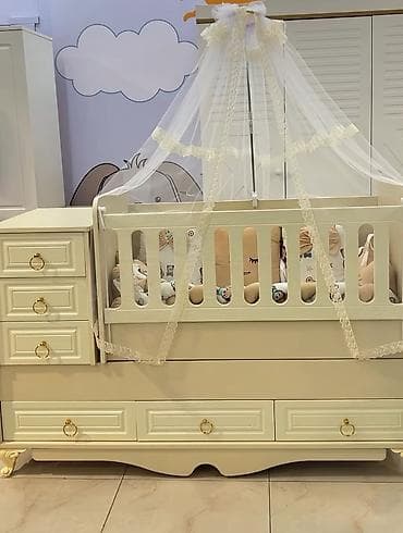 Oğlan və qız üçün, Yeni, Dördbucaq, Beşik, Dəst ilə, Matras ilə, Yellənmə mexanizm ilə