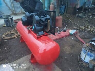 Kompressor.0,8 m3. 12 atmosfer.500 litrlik.Elektirik mühərriki 7.5