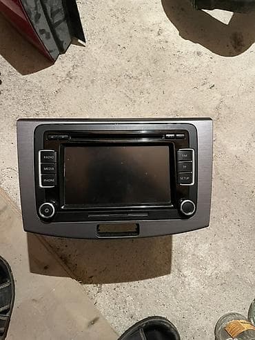 1 saat limitsiz internet: Volkswagen orijinal multimedia/radio başlıq bloku (RNS/RCD seriyası) — 1