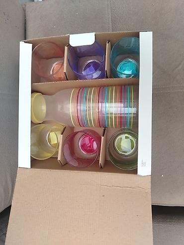 lava lava: LAV “Rainbow Set” 7 parça şirə-servis dəsti Məzmun: - 1 ədəd şüşə — 3