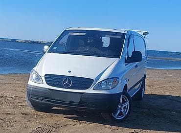 Mercedes-Benz Vito yük/furqon - Kuzov: ağ rəngli, kompakt furqon