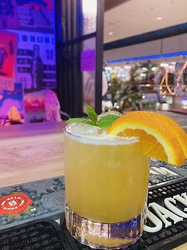 evde derzi isi: Barmen, 28 yaş, 5 ildən artıq təcrübə — 9