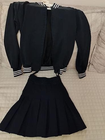 mekteb çantaları instagram: Məktəbli etek jaket satılır. Endirim etmək olar. dest 25 azn — 2