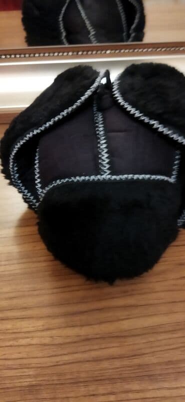 kişilər ucun papaq və şarf dəstləri: Qışpapaqları, kişi üçün,Rusiyadan alınıb,qara 25manat,qəhvəyi — 1