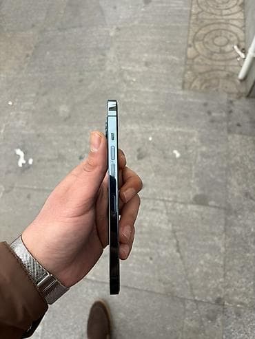 salyan iphoneler: IPhone 12 Pro, Pacific Blue — 2