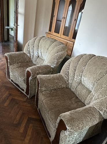 klassik: Yumşaq mebel dəsti – 1 divan 195 sm + 2 kreslo 90 sm - Rəng: açıq — 2
