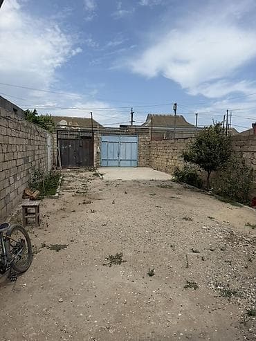 avto karavan: 3 otaqlı, 100 kv. m, Orta təmir — 3