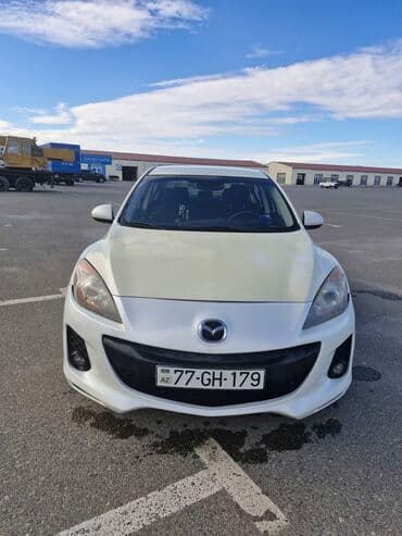 Mazda3 sedan – ağ rəng, 4 qapı, 5 yerlik.KREDET iLKiN ODENiS 3700 lalafo.az -da Mazda3 sedan – ağ rəng, 4 qapı, 5 yerlik.KREDET iLKiN ODENiS 3700