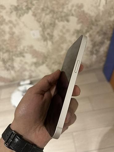 playstation 4 baki: IPhone 13, 128 GB, Ağ, Face ID — 4