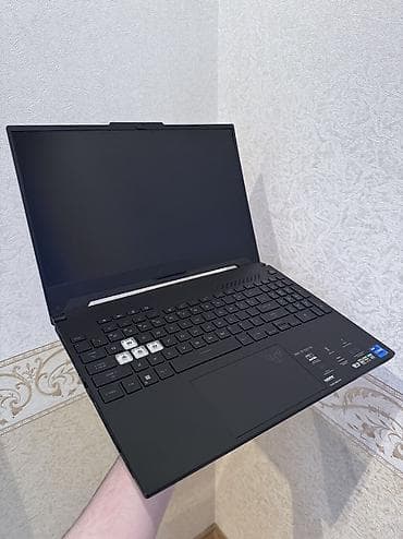 ekran kartı notebook: Noutbukun daxili heç bir problemi yoxdur. Korpusunda cüzi zədə var ( — 1