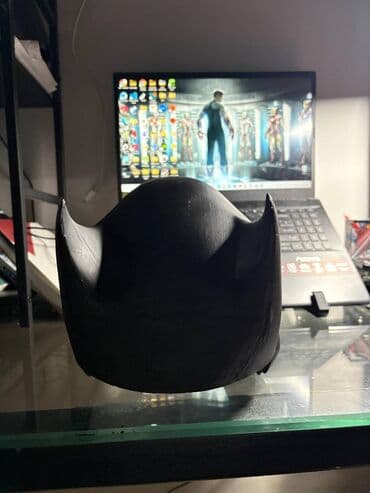 məktəb şəkilləri: Batman kaskı — 2