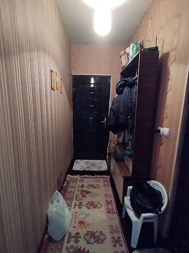 6 ci mkr da evler: Bakı, 5-ci mikrorayon, 2 otaqlı, Köhnə tikili, m. Memar Əcəmi, 40 kv. m — 1