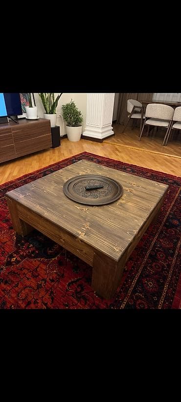 Masalar: Jurnal masası, İşlənmiş, Taxta, Kvadrat masa — 1