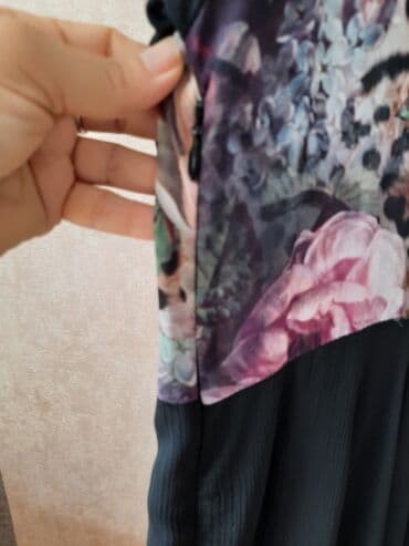 коктейльные платья в баку: Kapriz brend.geyri adi naxiwli paltar.awagi hissesi klyowdu.hem — 13