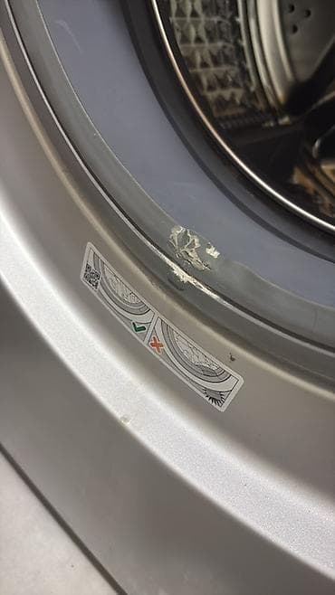 qapi kraskalari: Samsung önyükləməli paltaryuyan maşın Model: WW66K6S00S7 (etiketdə — 4