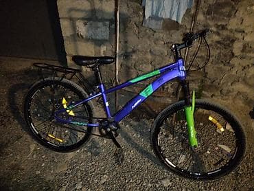 cross velosiped: Velosiped – dağ tipli, yüngül alüminium/kəskin xəttli gövdə. Rəng — 2