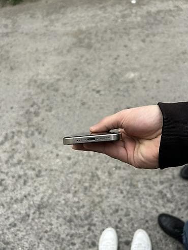 go pro camera: IPhone 15 Pro, Natural Titanium, Face ID — 5