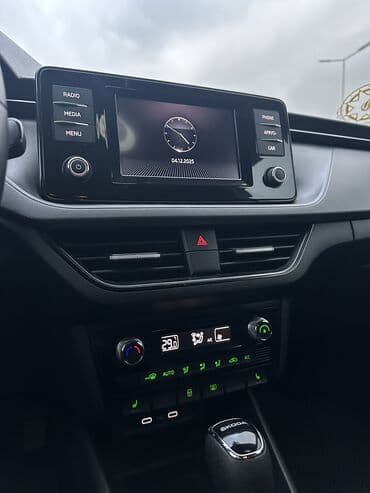 Aksesuarlar və tüninq: Skoda Rapid: 1.6 l | 2021 il 137000 km Hetçbek — 10