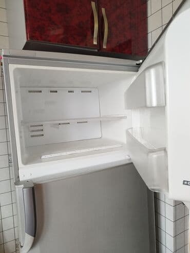 vestel soyuducu: Beko iki qapılı soyuducu - Rəng: gümüşü/metallik korpus - Üst kamera — 2