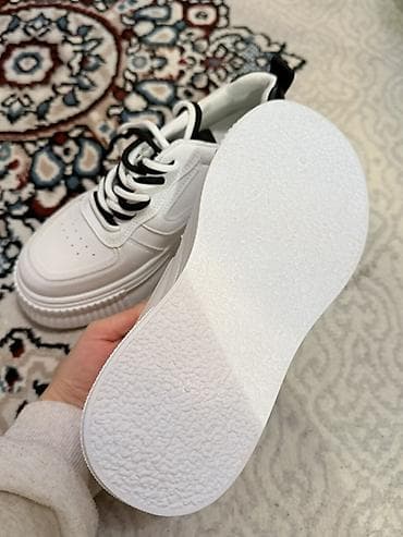 krosofka: Ölçü: 38, rəng - Ağ, Yeni — 2