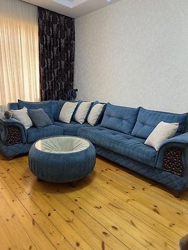 qedimi divan: Məhsul: Künc divan dəsti və puf/çay masası Her iki tərəf baza.Acılıb — 1