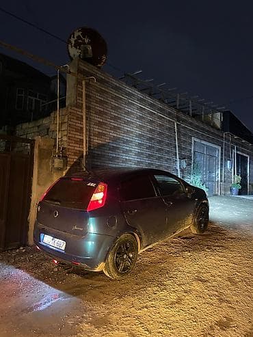 uaz tekerleri: Fiat Grande Punto: 1.3 l | 2006 il Hetçbek — 3