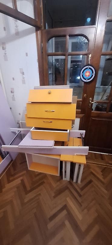 Uşaq/yeniyetmə otağı üçün dəst mebel Tərkibi və xüsusiyyətləri: - İki — 7
