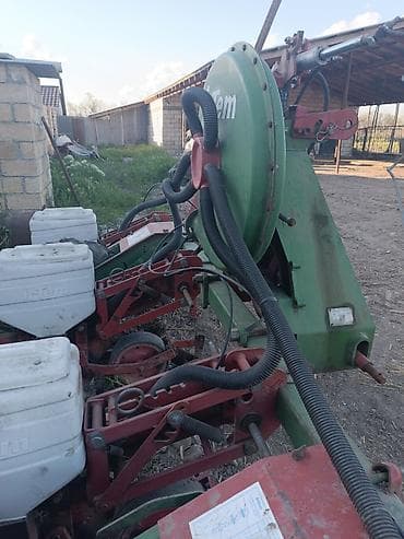 sepli traktorlar: Vakumlu səpin maşını – i-Tem - Tip: 6 cərgəli, vakum (hava sorucu) — 4